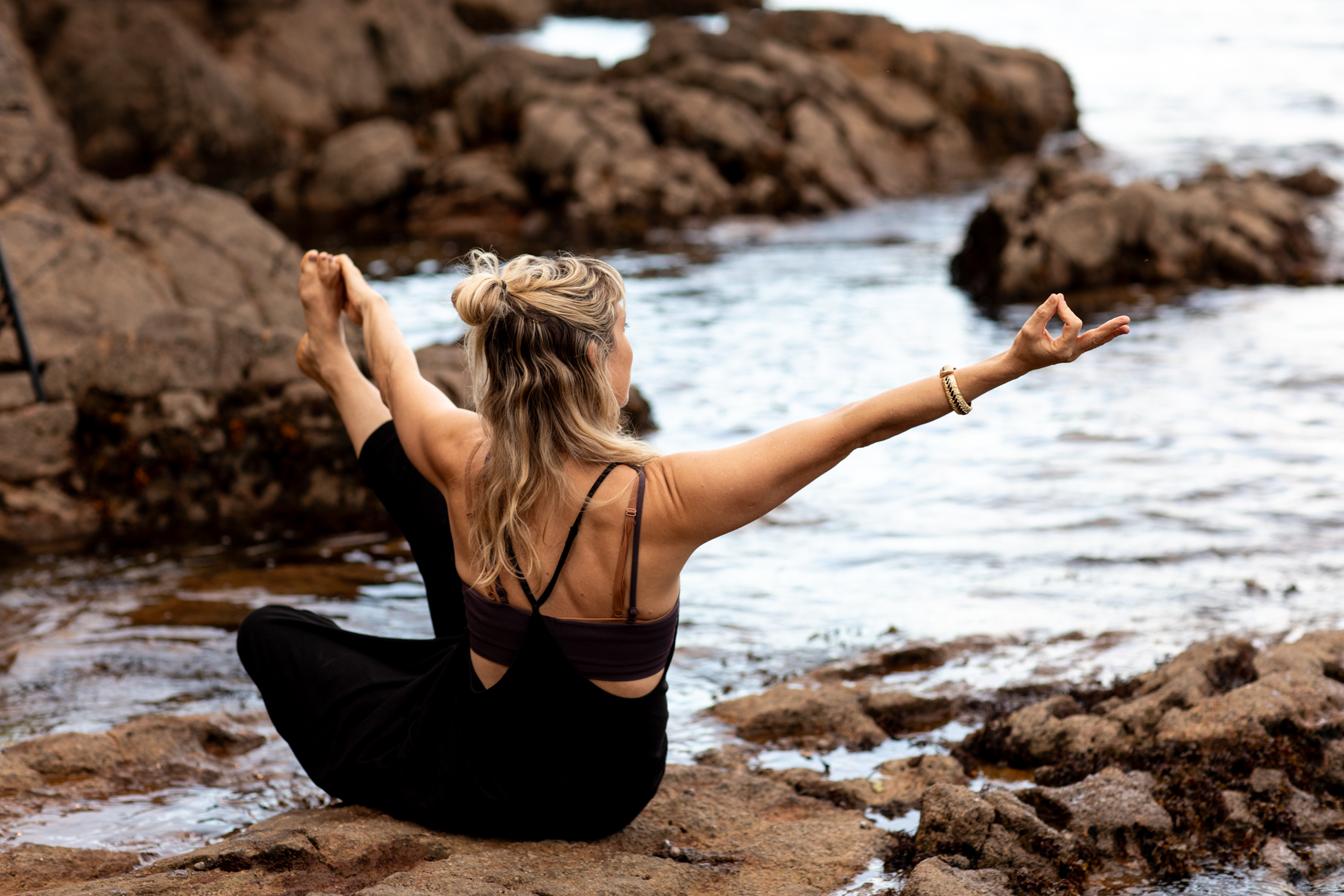 Gina yoga on the rocks
